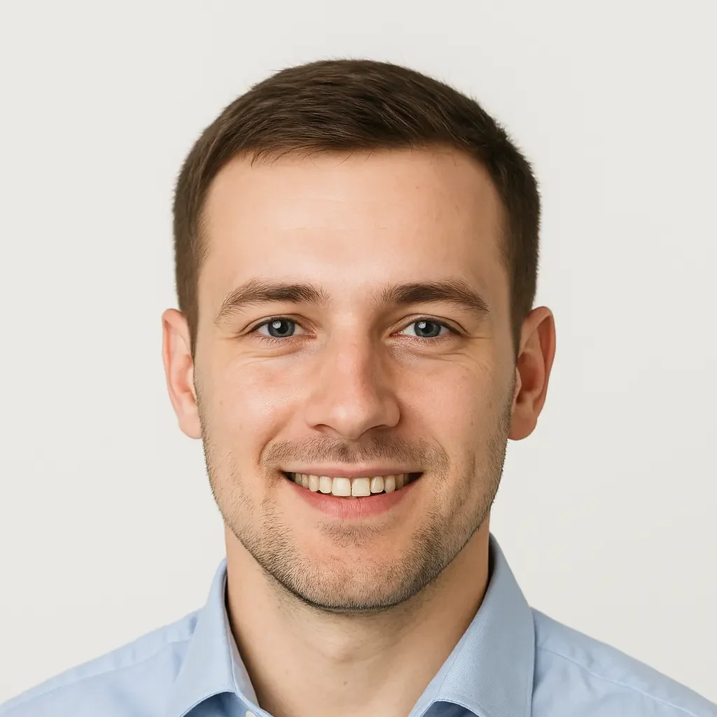 Илья Назаров